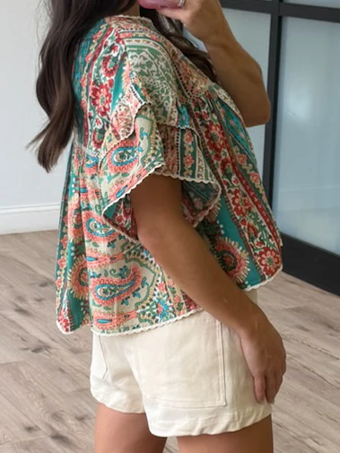 Avery Gathered Flutter Top | Paisley Desert - Image 3