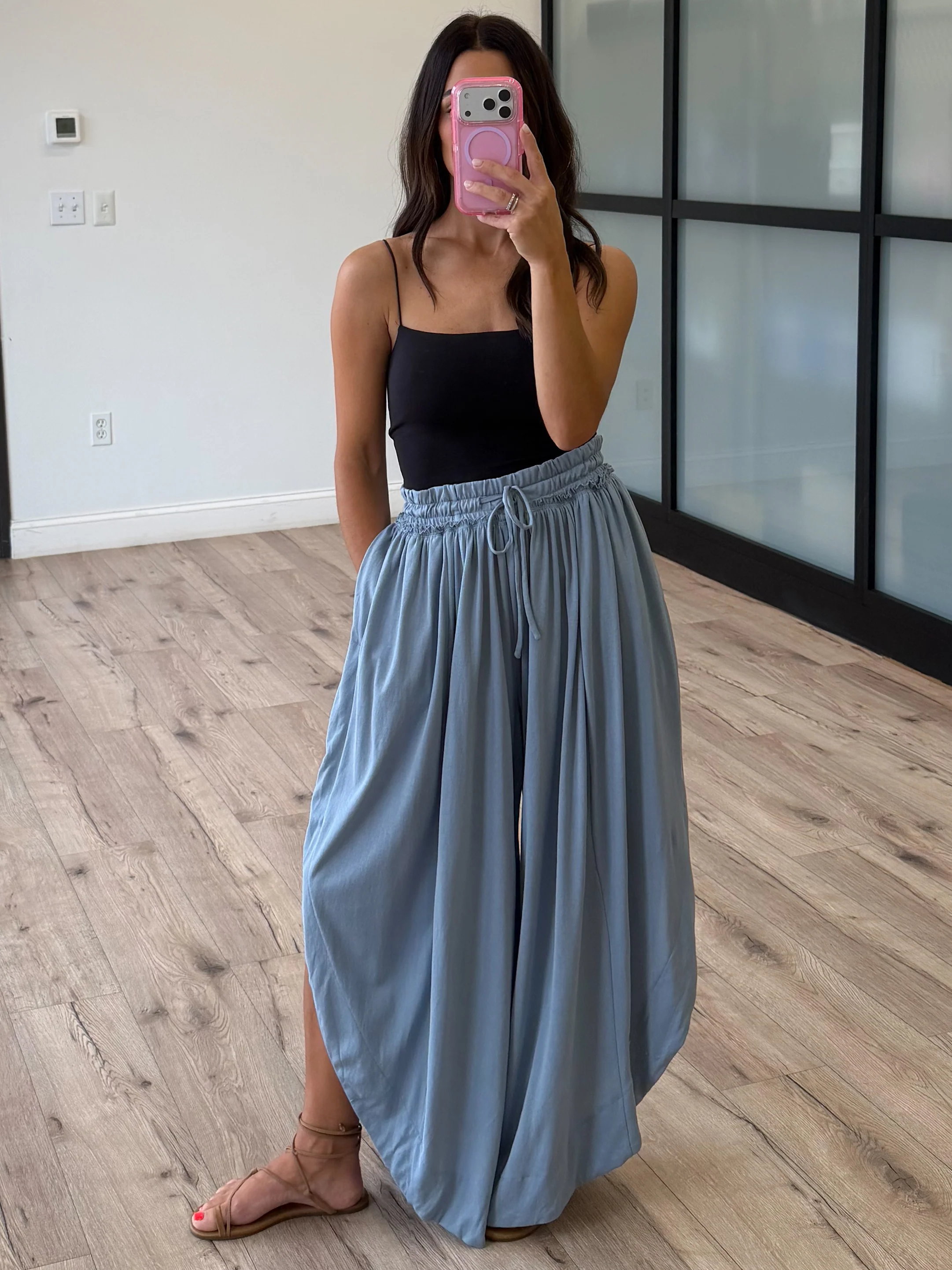 Camden Cami Tank Top | Black - Image 2