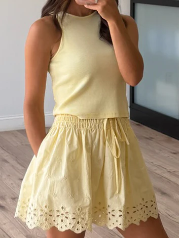 Living Life Eyelet Skort | Lemon