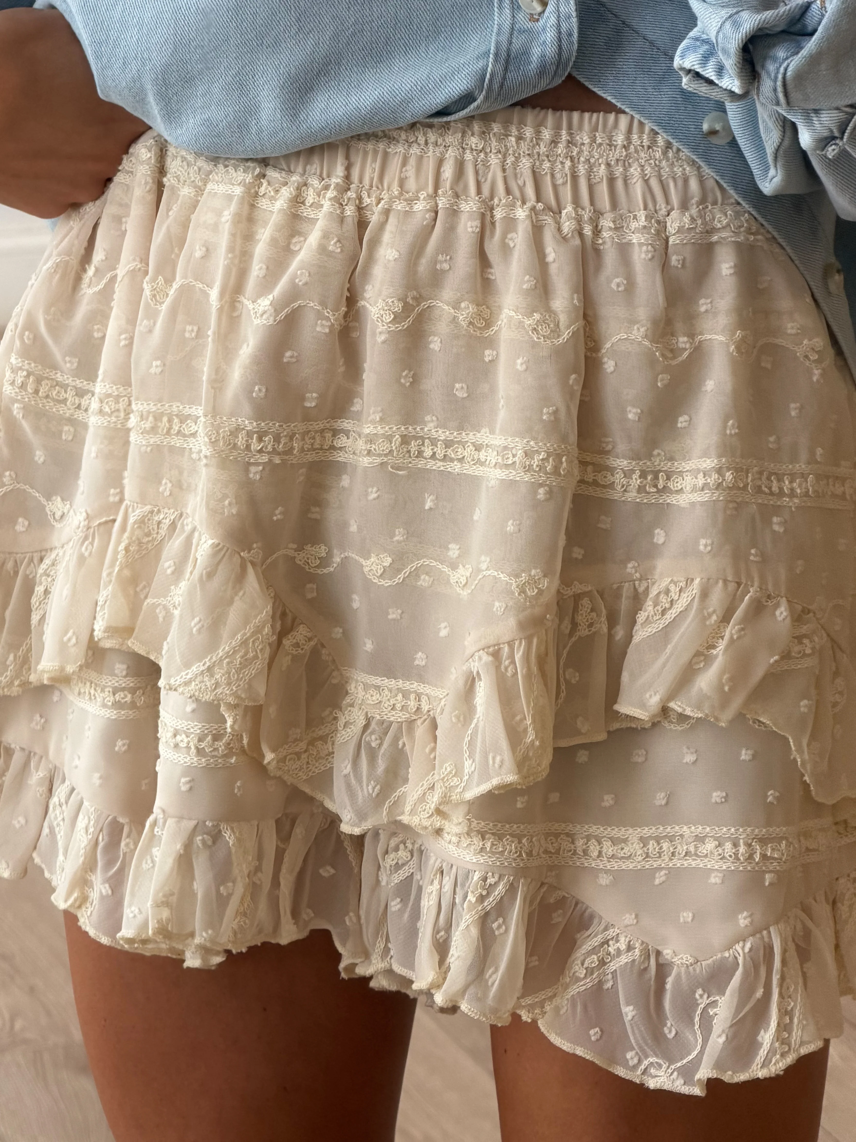 Luna Ruffle Boho Shorts - Image 3
