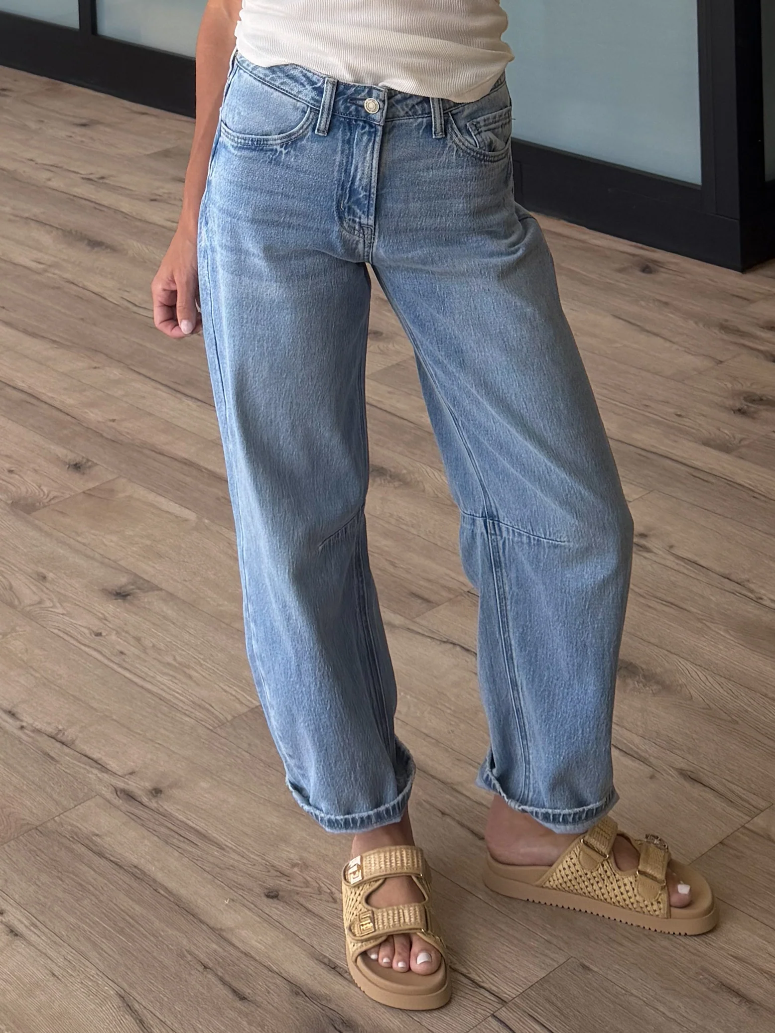 Mackey Barrel Jeans - Image 4