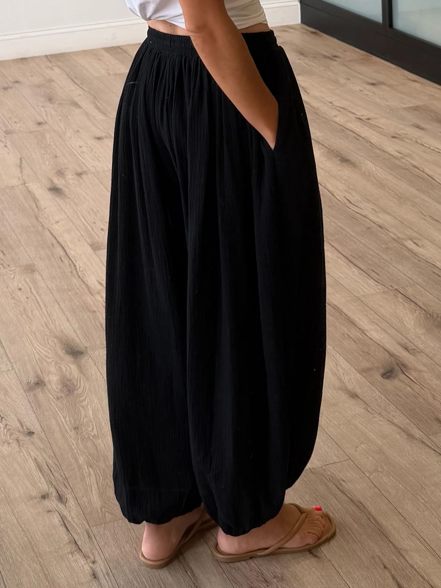 Volare Cotton Balloon Pants | Black - Image 3
