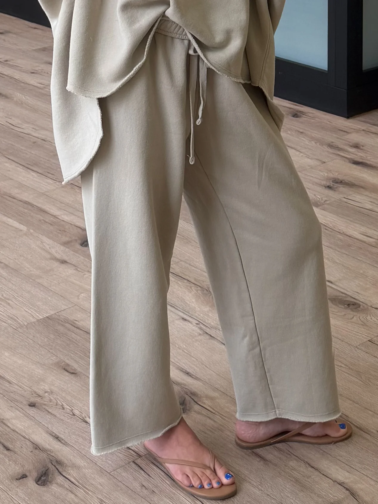 Worn Well Sweatpants | Sandstone - Image 2